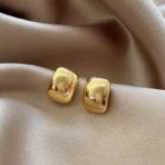 Chunky Gilded Staples