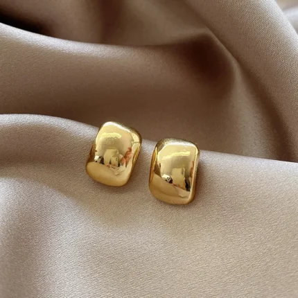 Chunky Gilded Staples