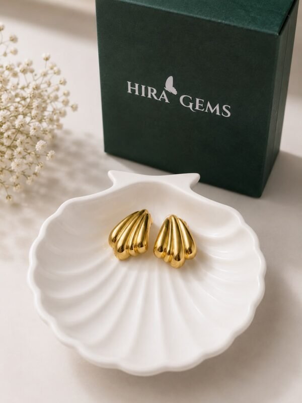 Vintage Tulip Ribbed Studs